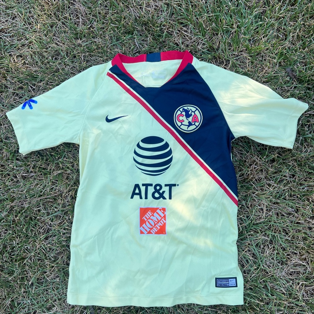 Nike Club America Home Soccer Football Jersey 2018/19 Yellow KIDS Sz M